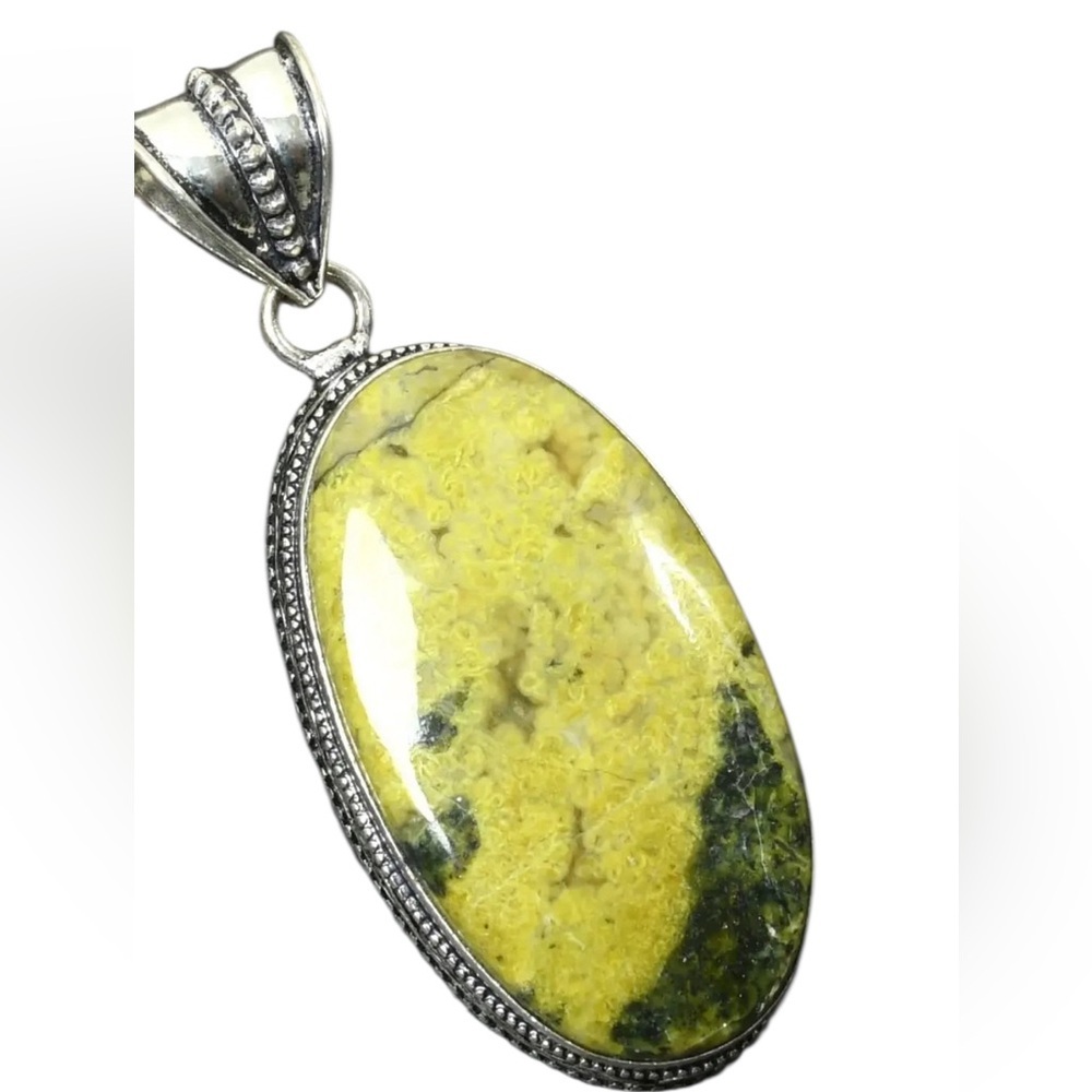 Artisan Handcrafted Jewelry Yellow & Black AUSTRALIA GREEN OPAL Pendant Necklace